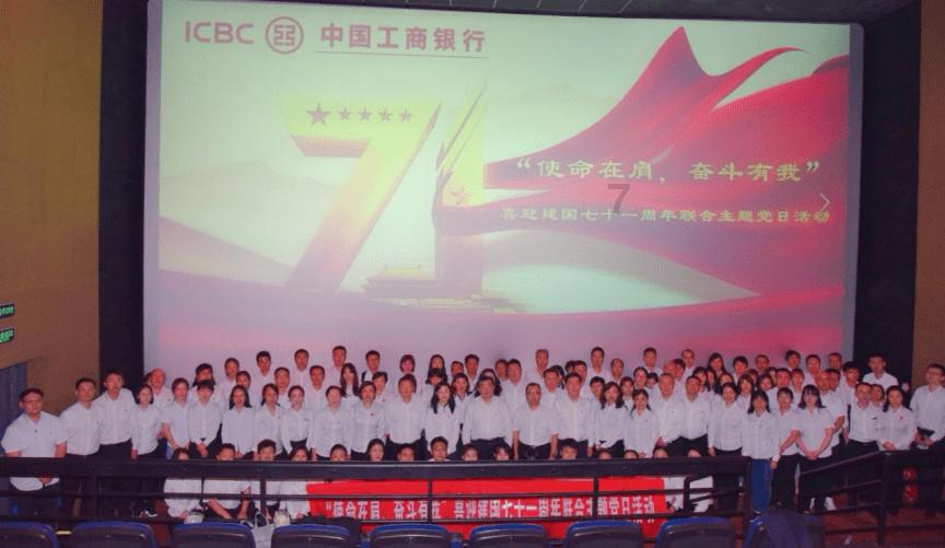逃出上锁的现代房间8